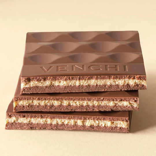 Venchi Cremino chokladkaka med synliga lager av mjölkchoklad och gianduja