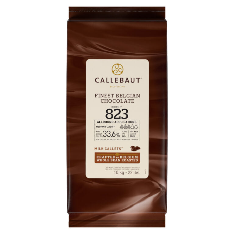 Chokladshopen Callebaut 823 mjölkchoklad i 10 kg förpackning med 33,6% kakaohalt för professionell bakning.