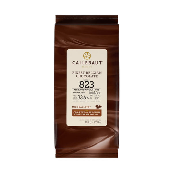 Chokladshopen Callebaut 823 mjölkchoklad i 10 kg förpackning med 33,6% kakaohalt för professionell bakning.