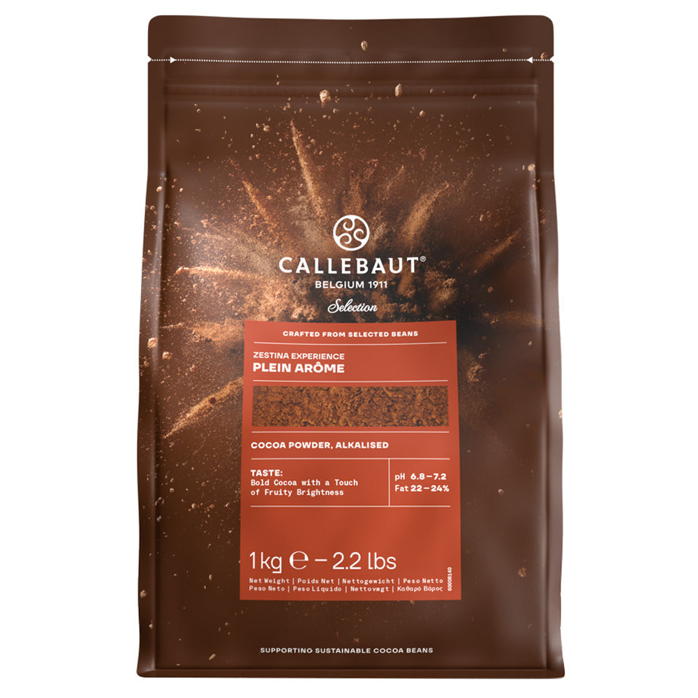 Chokladshopen Callebaut Plein Arôme kakaopulver i 1kg påse med djup rödbrun färg för professionell bakning.
