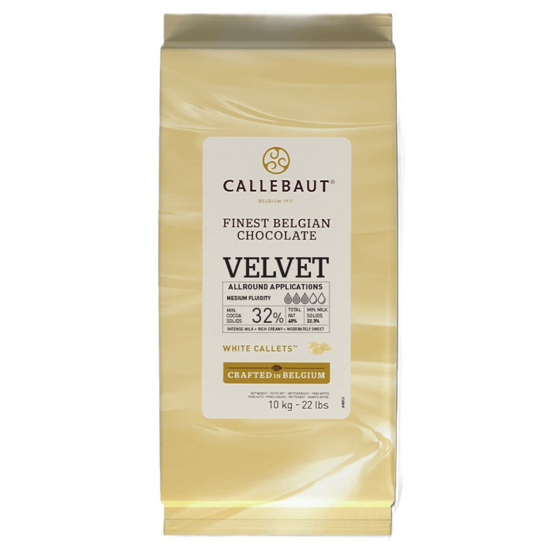 Chokladshopen Callebaut Velvet vit choklad 32% i 10 kg förpackning för professionell bakning och pralintillverkning.