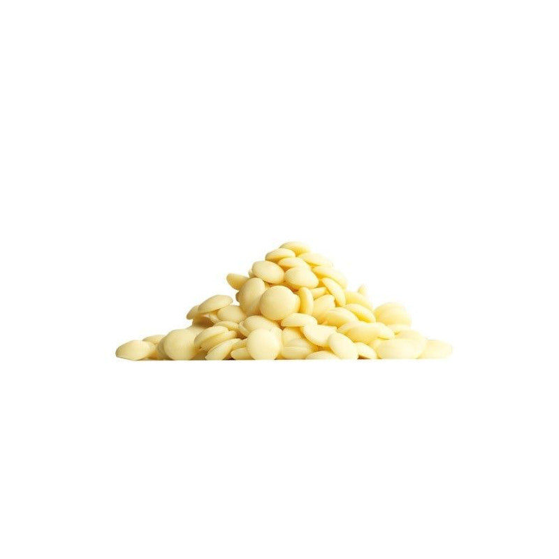 Chokladshopen Callebaut W2 vit choklad i form av små pellets, perfekt för bakning och temperering.