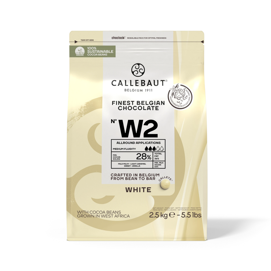Chokladshopen Callebaut W2 vit chokladcouvertyr 28% i 2,5 kg förpackning för professionell bakning.