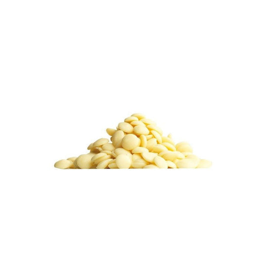 Chokladshopen Callebaut W2 vit choklad i form av små pellets med 28% kakaohalt för bakning och pralintillverkning.