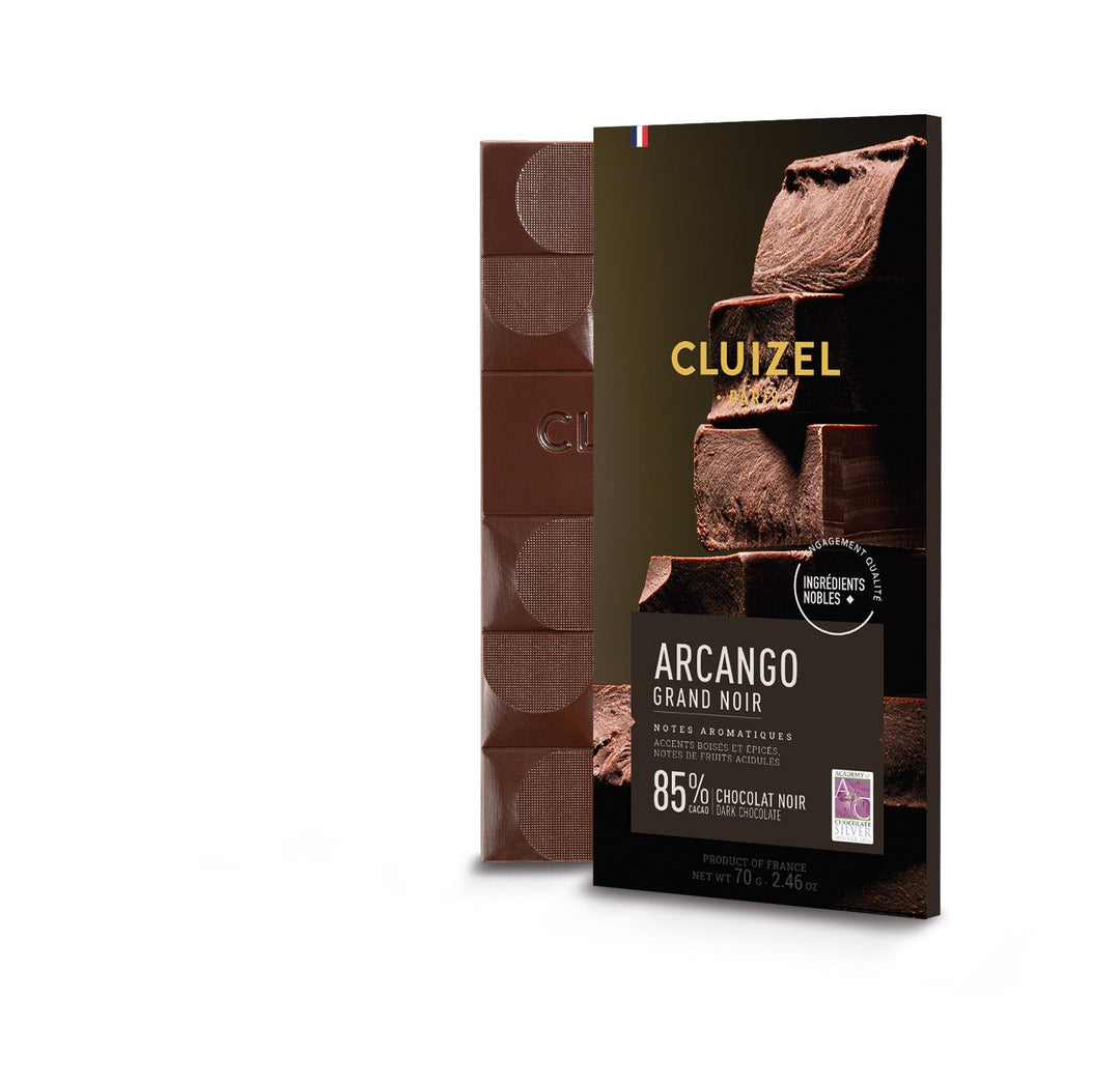 Chokladshopen Cluizel Grand Noir 85% mörk chokladkaka med intensiv smak och elegant förpackning.