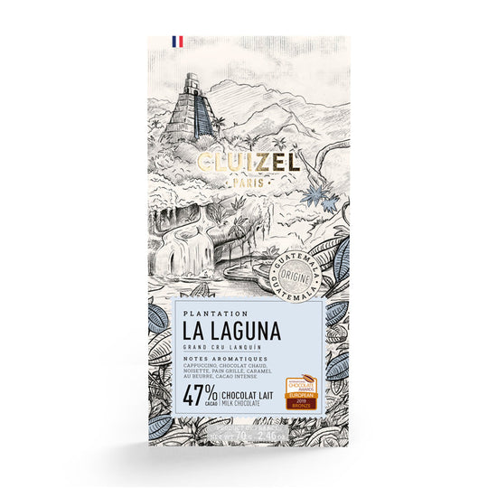 Chokladshopen Cluizel La Laguna Lait 47% mjölkchokladkaka med illustration av ett guatemalanskt tempel.
