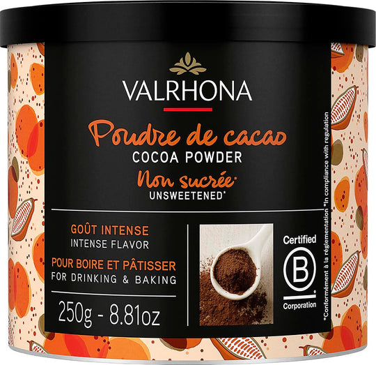 Chokladshopen Valrhona kakaopulver 250g i svart burk med mönster av kakaofrukter för bakning och dryck