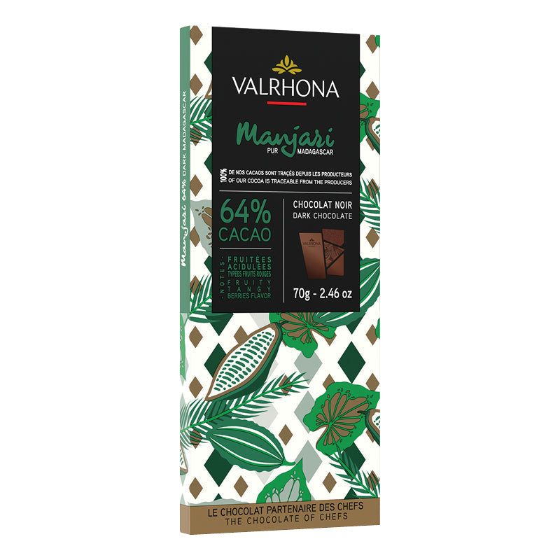 Chokladshopen Valrhona Manjari 64% mörk chokladkaka med smak av röda bär i dekorativt mönstrat pappersomslag