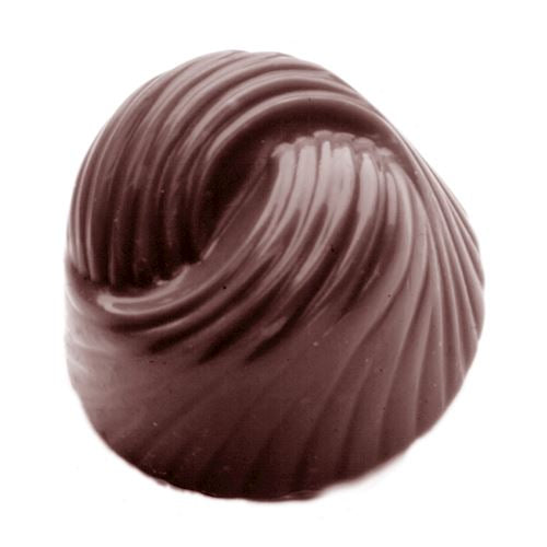 Flätad mörkchokladpralin med vacker glans