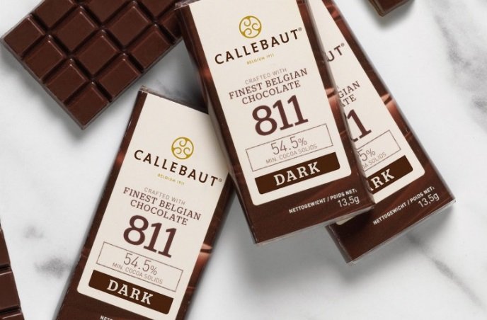 Callebaut 811 dark chocolate bars and unwrapped square segments