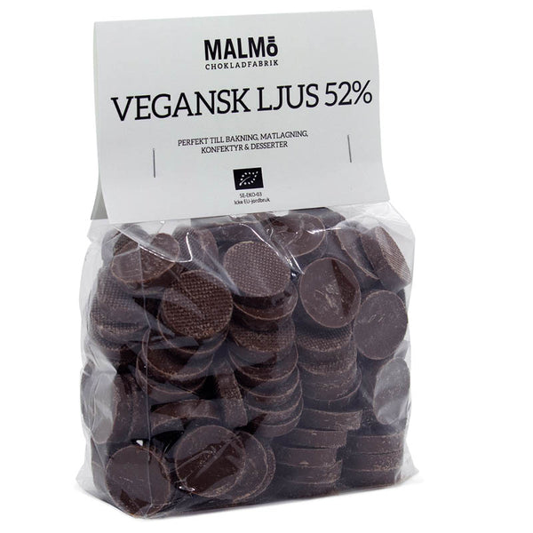 Förpackning med vegansk ljus chokladpellets 52% EKO för bakning